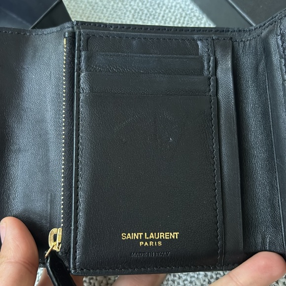YSL Yves Saint Laurent black leather wallet - Picture 7 of 13